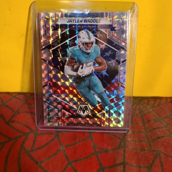 Toys | 223 Panini Mosaic Jaylen Waddle National Pride Silver